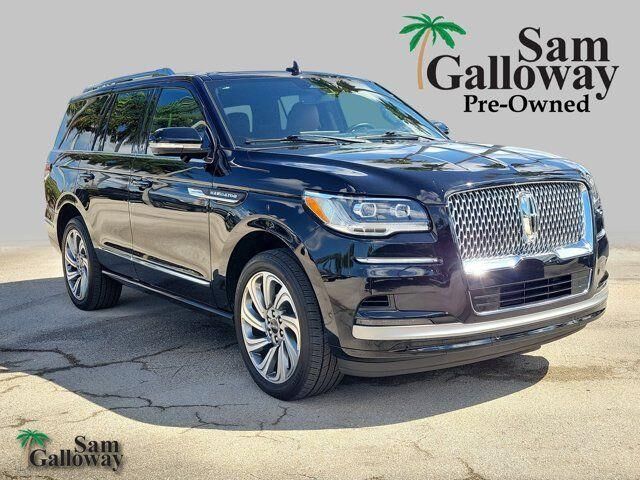 2023 Lincoln Navigator Reserve — photo 1 of 13
