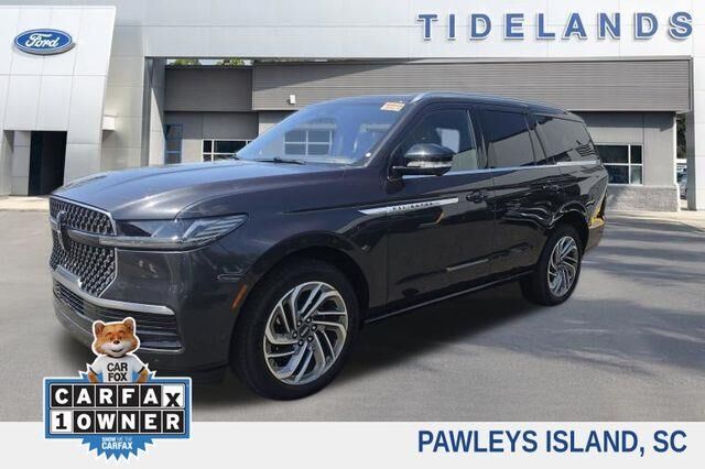 2025 Lincoln Navigator Reserve — photo 1 of 24