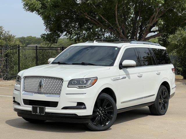 2024 Lincoln Navigator Reserve — photo 1 of 26