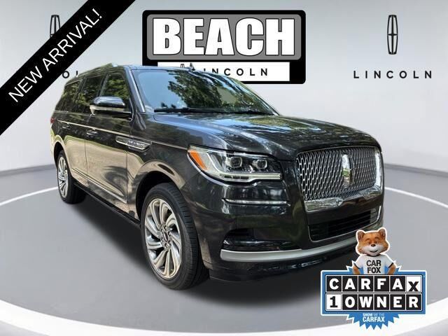 2023 Lincoln Navigator Reserve — photo 1 of 27