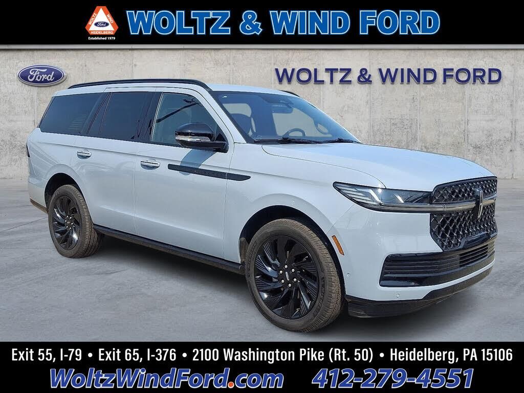 2025 Lincoln Navigator Reserve — photo 1 of 1