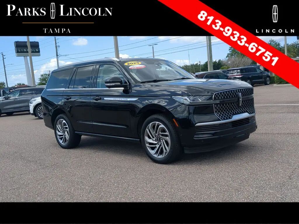 2025 Lincoln Navigator Reserve — photo 1 of 65