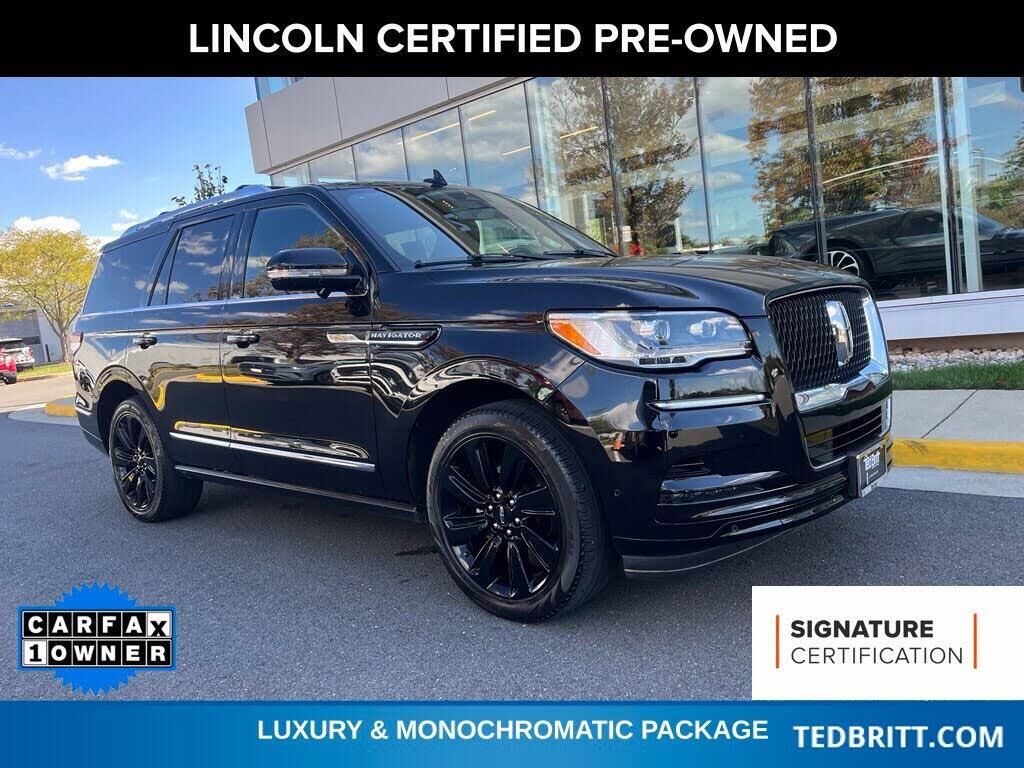 2024 Lincoln Navigator Reserve — photo 1 of 1