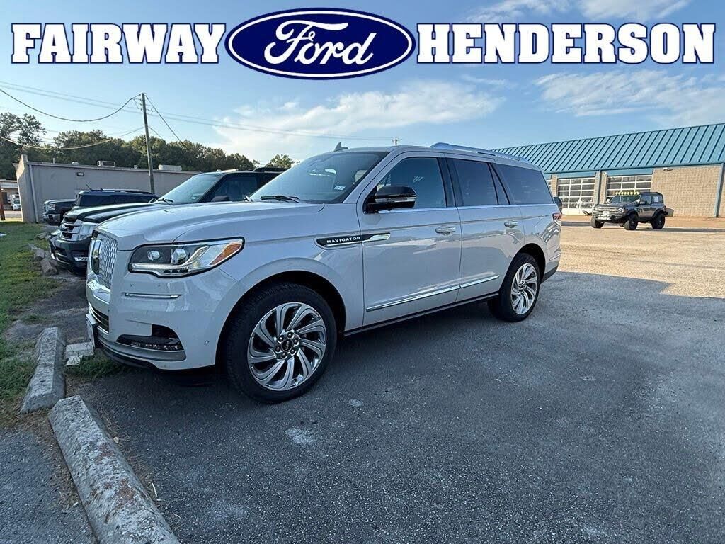 2024 Lincoln Navigator Reserve — photo 1 of 1