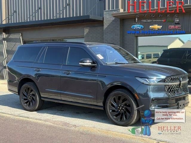 2025 Lincoln Navigator Reserve — photo 1 of 2