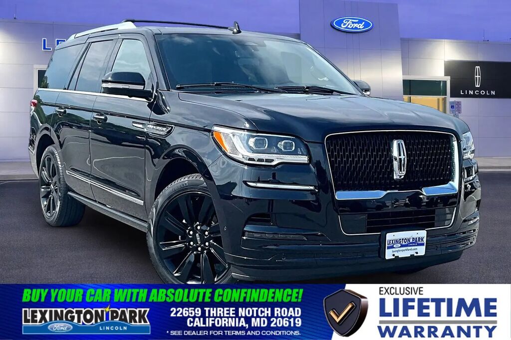 2023 Lincoln Navigator Reserve — photo 1 of 16