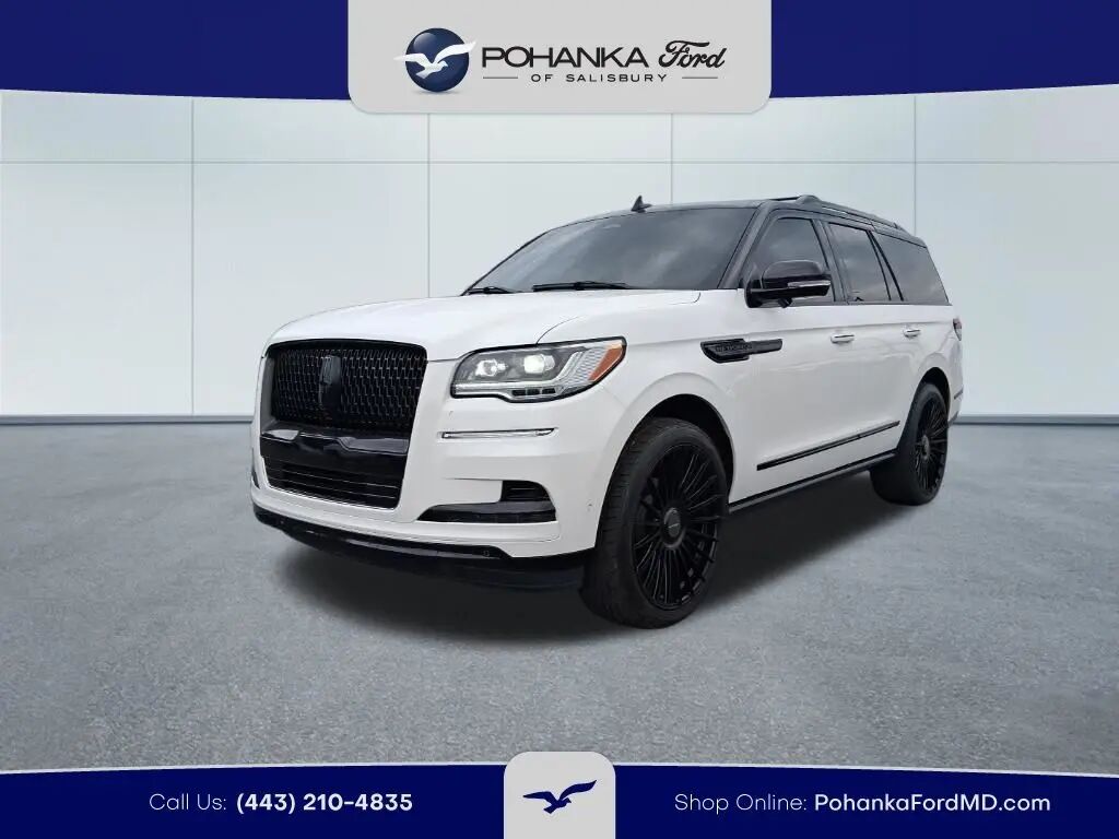 2023 Lincoln Navigator Reserve — photo 1 of 13