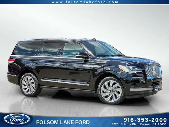 2024 Lincoln Navigator Reserve — photo 1 of 15