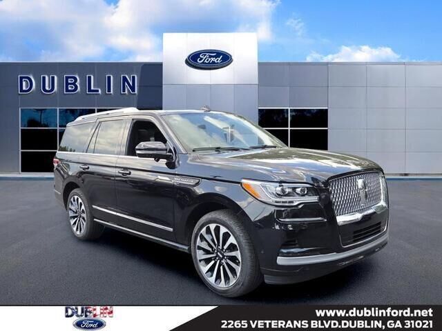 2023 Lincoln Navigator Reserve — photo 1 of 13