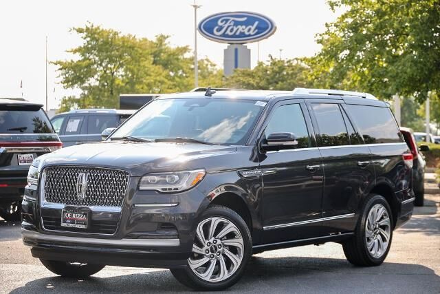 2024 Lincoln Navigator Reserve — photo 1 of 26