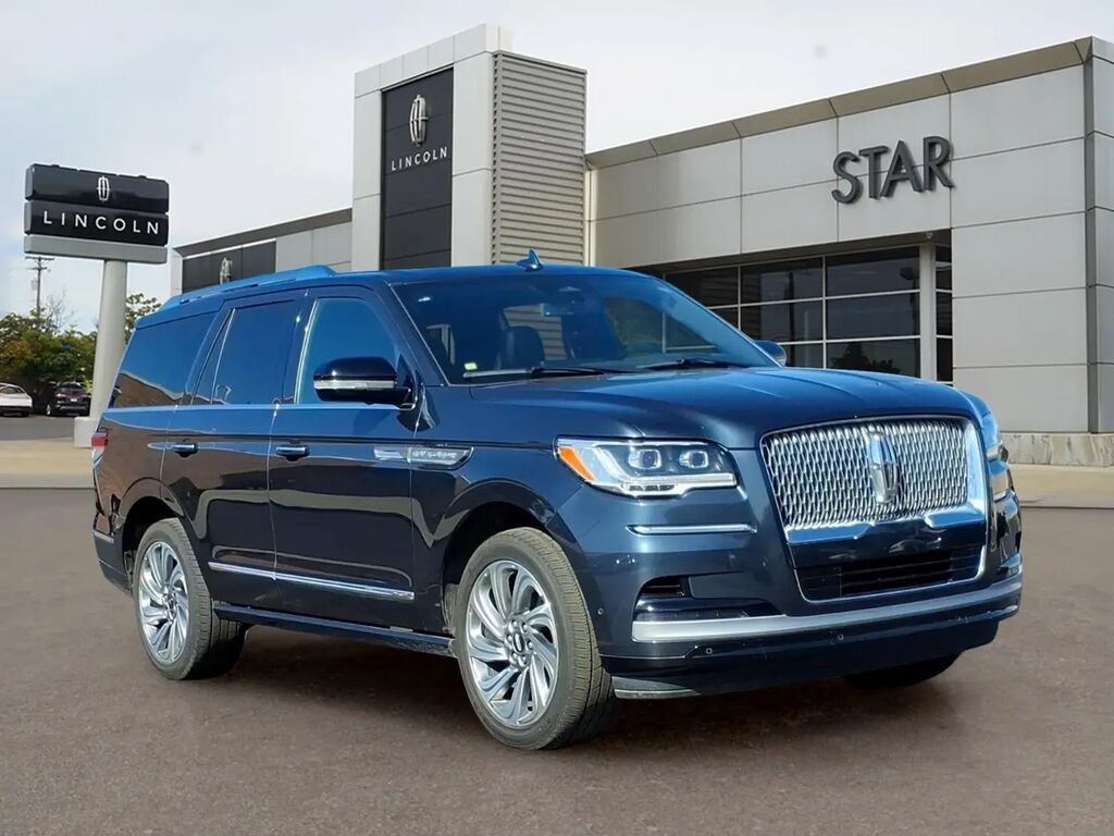 2024 Lincoln Navigator Reserve — photo 1 of 13