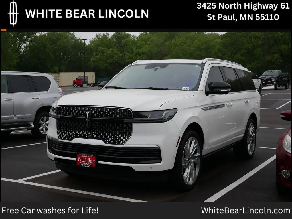 2025 Lincoln Navigator Reserve — photo 1 of 6