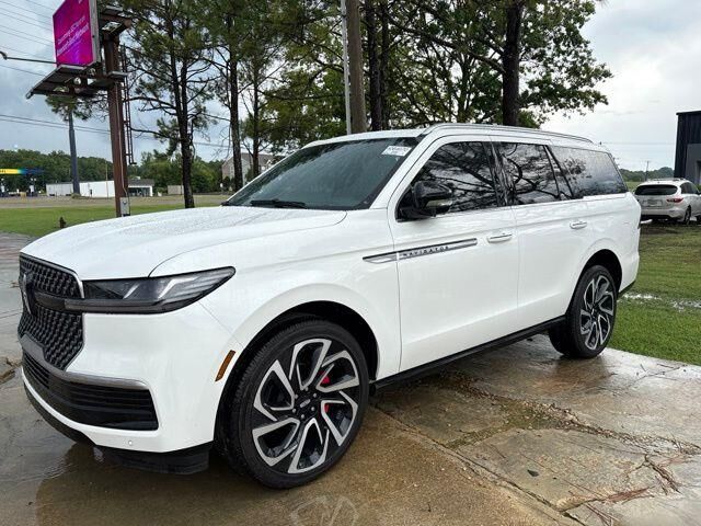 2026 Lincoln Navigator Reserve — photo 1 of 26