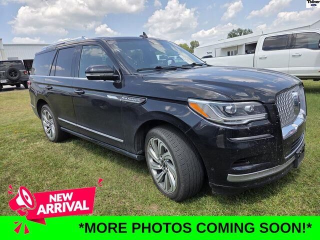 2023 Lincoln Navigator Reserve — photo 1 of 34