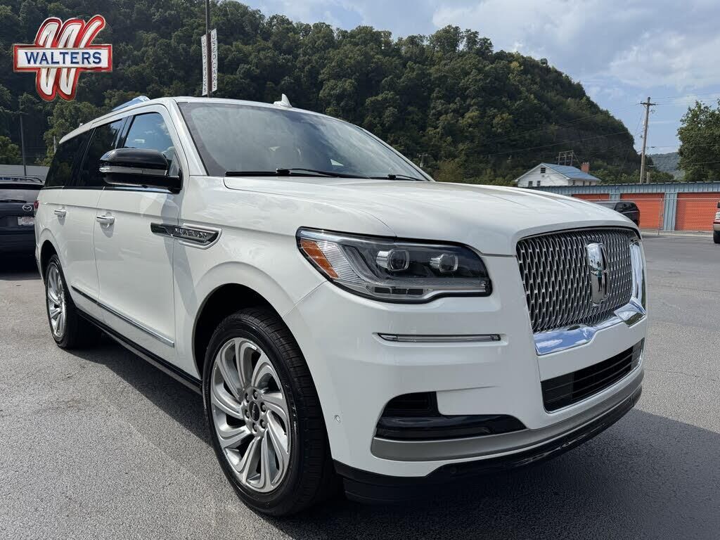 2024 Lincoln Navigator Reserve — photo 1 of 14