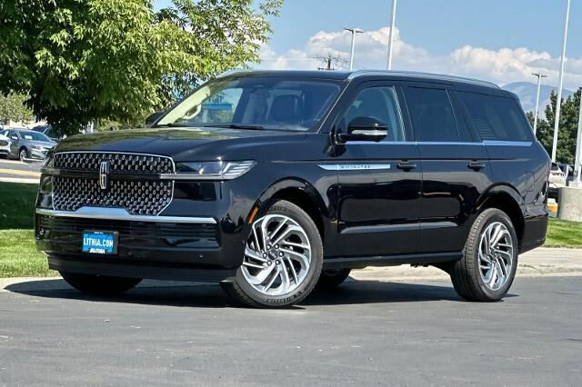 2025 Lincoln Navigator Reserve — photo 1 of 13