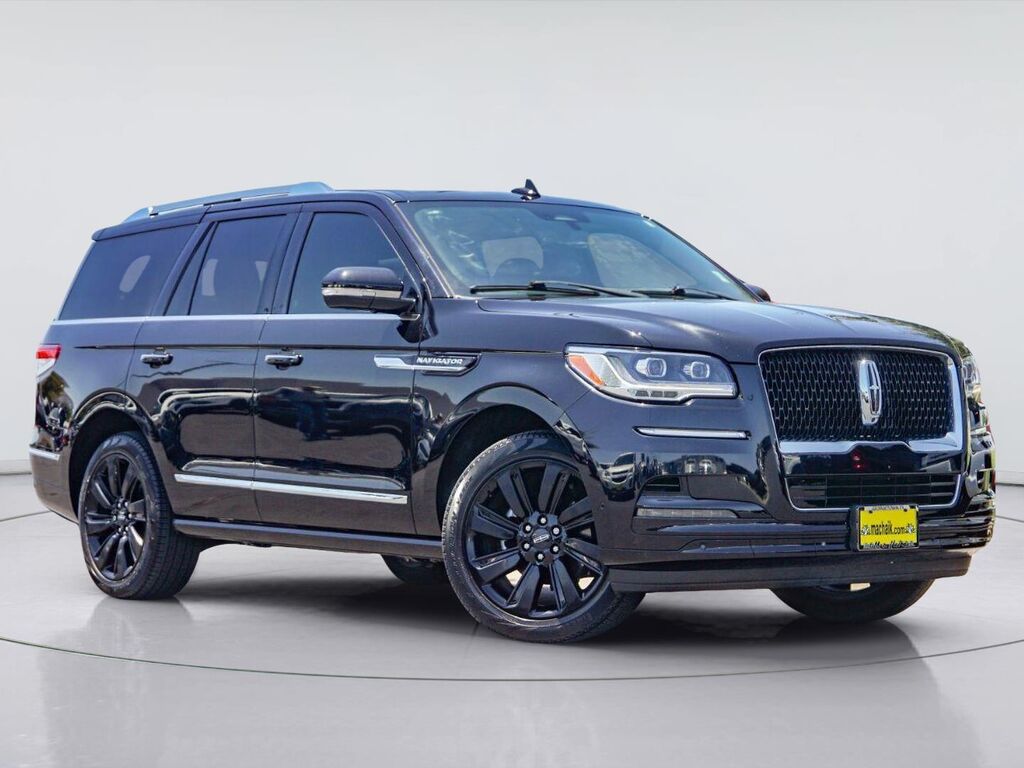 2023 Lincoln Navigator Reserve — photo 1 of 2