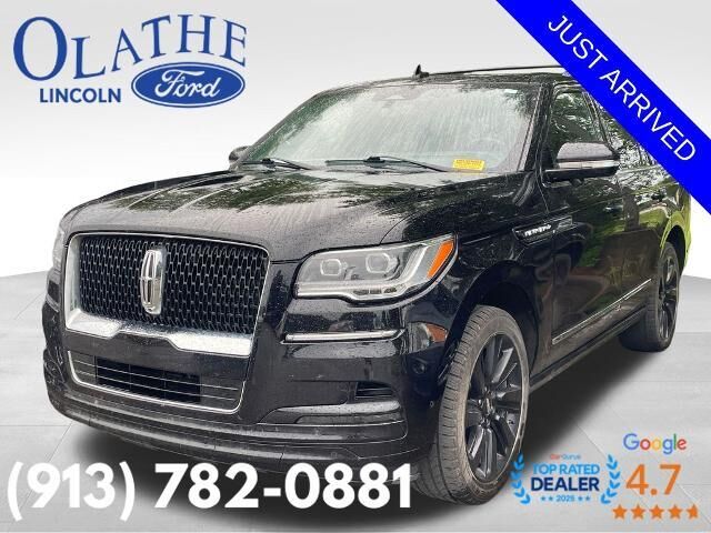 2023 Lincoln Navigator Reserve — photo 1 of 9