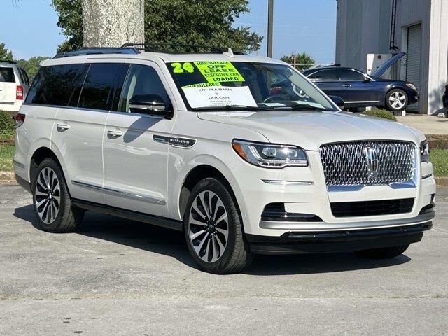 2024 Lincoln Navigator Reserve — photo 1 of 13