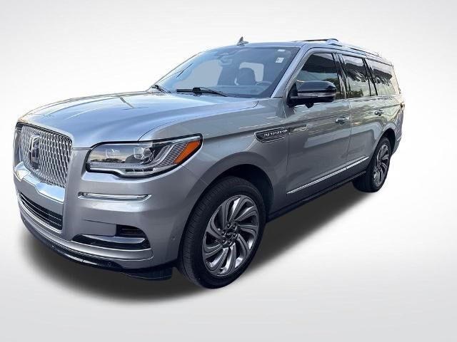 2023 Lincoln Navigator Reserve — photo 1 of 4