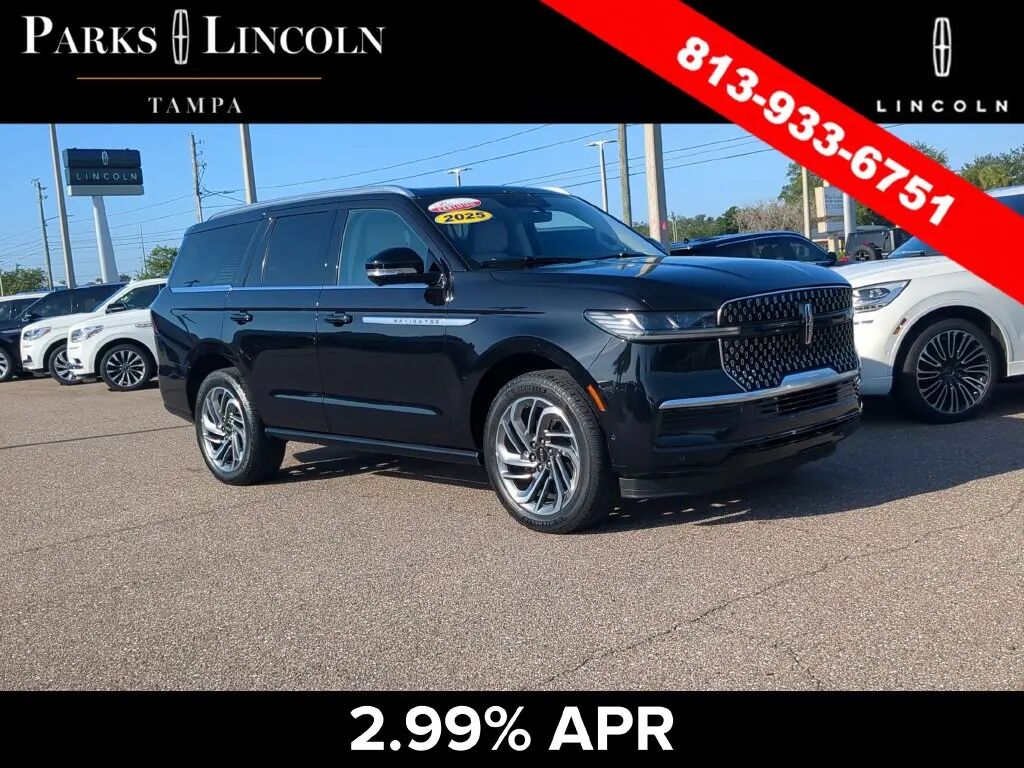 2025 Lincoln Navigator Reserve — photo 1 of 13