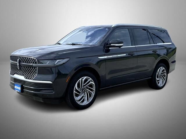 2025 Lincoln Navigator Reserve — photo 1 of 13