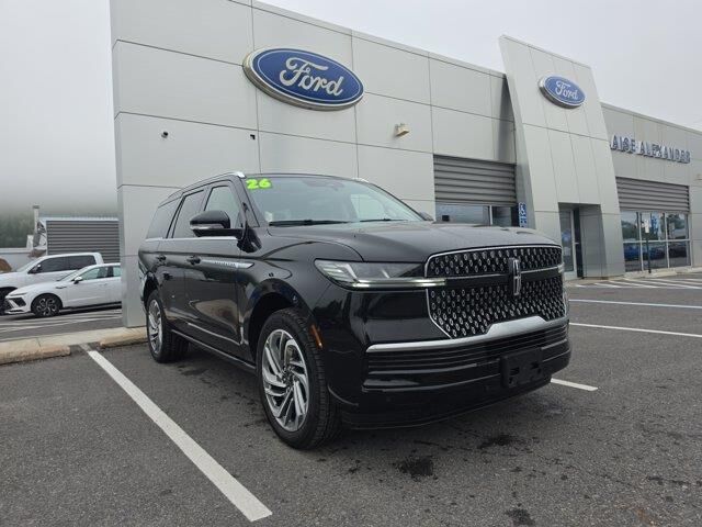 2026 Lincoln Navigator Reserve — photo 1 of 40