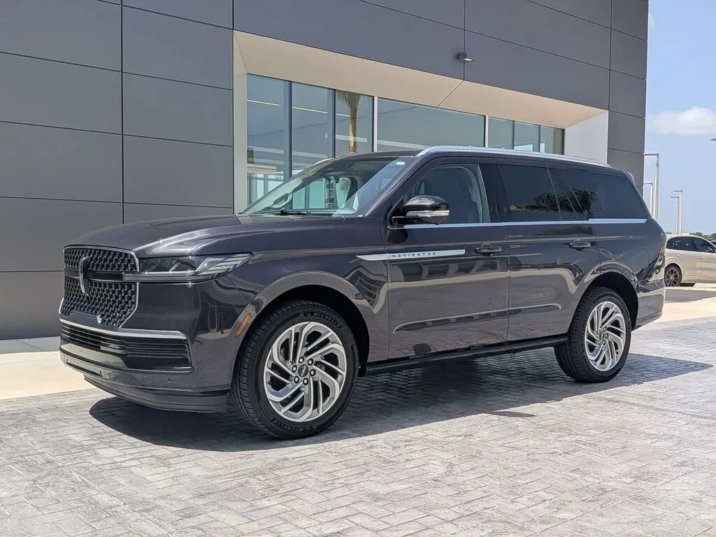 2026 Lincoln Navigator Reserve — photo 1 of 13