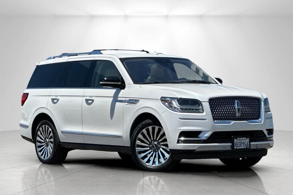 2018 Lincoln Navigator Reserve — photo 1 of 2