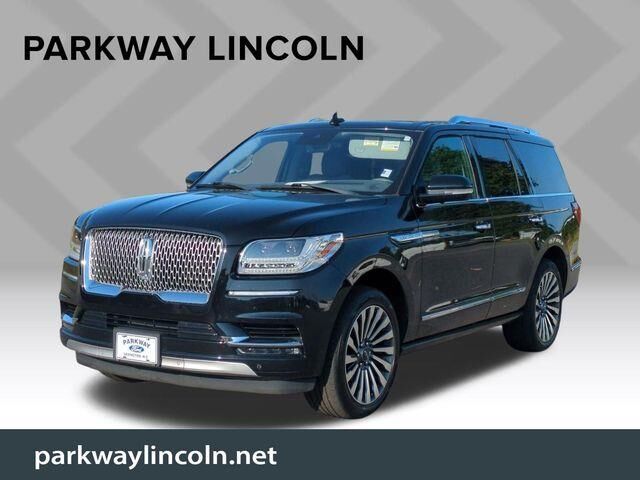 2019 Lincoln Navigator Reserve — photo 1 of 13
