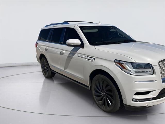 2021 Lincoln Navigator Reserve — photo 1 of 7
