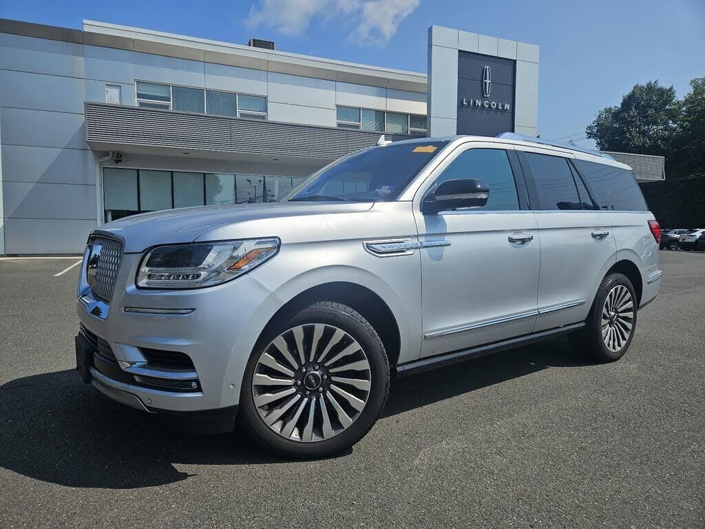 2019 Lincoln Navigator Reserve — photo 1 of 1
