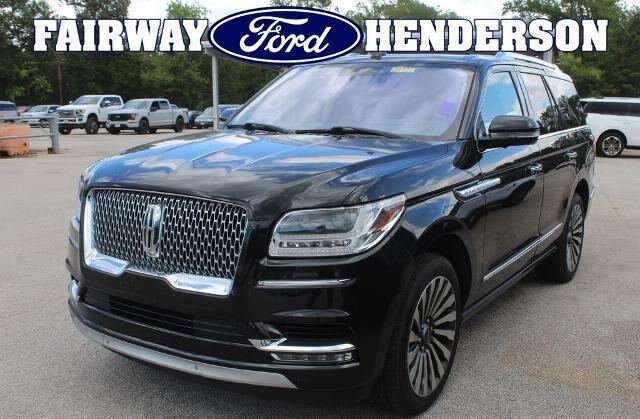 2019 Lincoln Navigator Reserve — photo 1 of 27