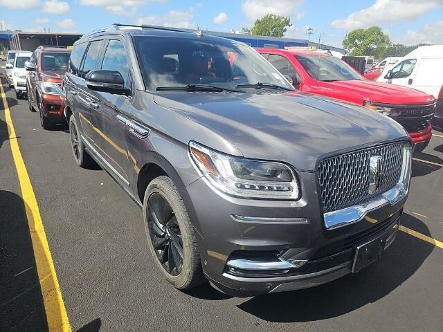 2021 Lincoln Navigator Reserve — photo 1 of 38