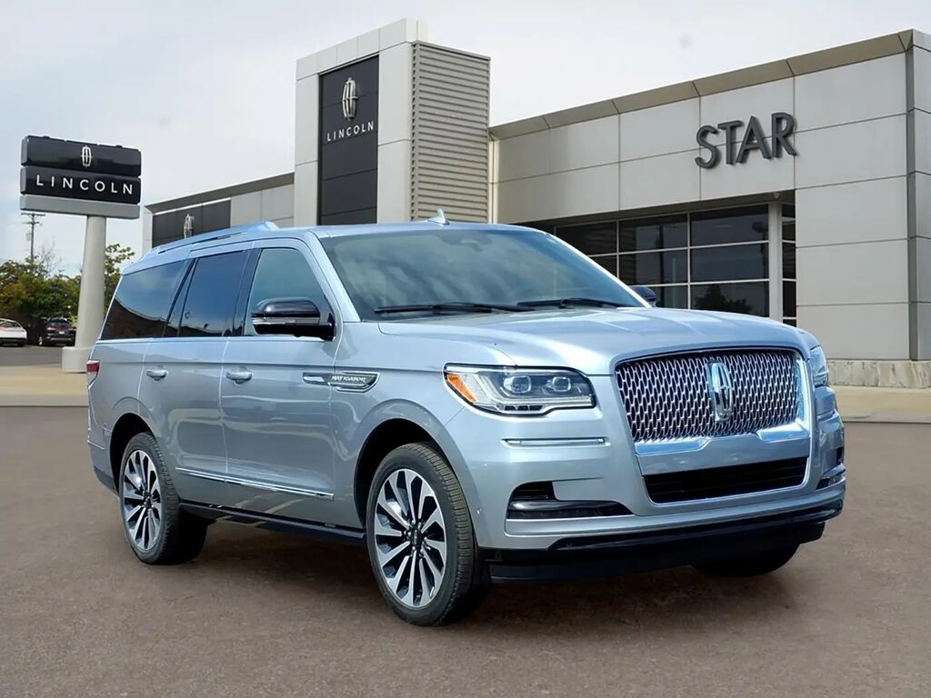 2022 Lincoln Navigator Reserve — photo 1 of 13