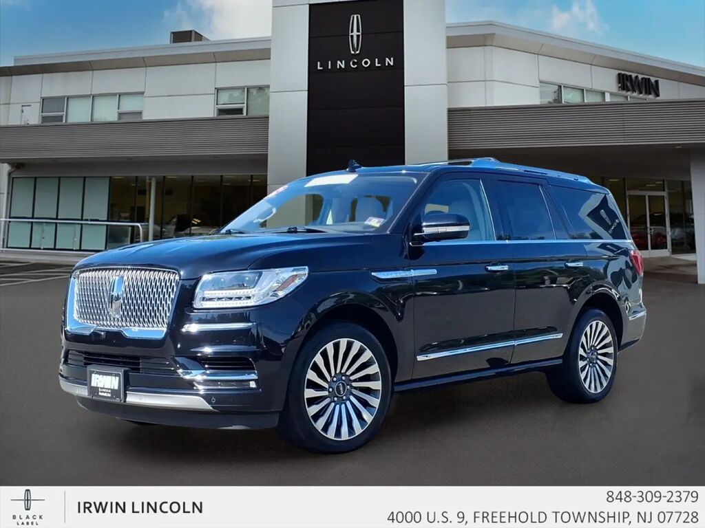 2019 Lincoln Navigator Reserve — photo 1 of 13
