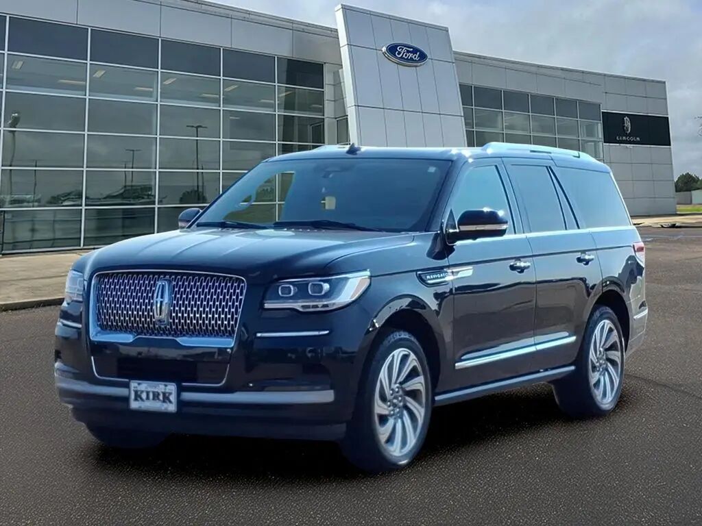 2022 Lincoln Navigator Reserve — photo 1 of 41