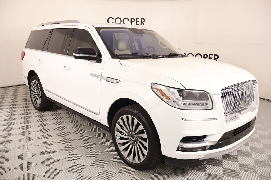 2020 Lincoln Navigator Reserve — photo 1 of 13