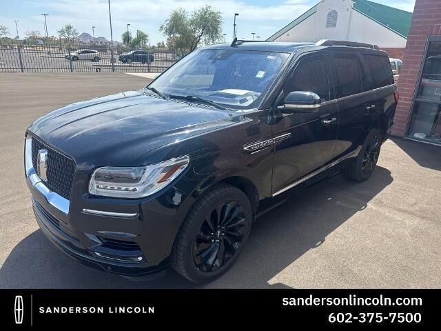 2020 Lincoln Navigator Reserve — photo 1 of 4