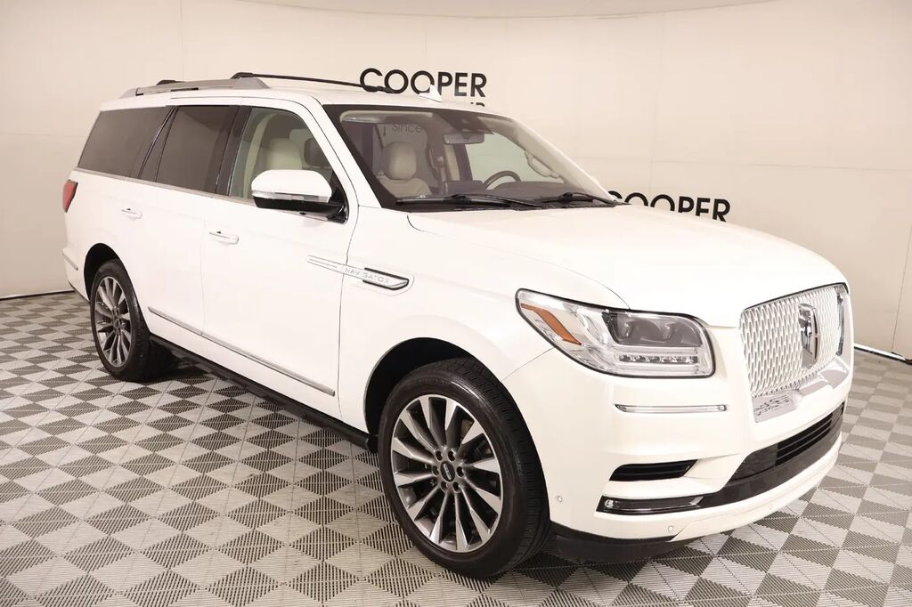 2020 Lincoln Navigator Reserve — photo 1 of 13