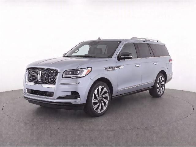 2022 Lincoln Navigator Reserve — photo 1 of 26