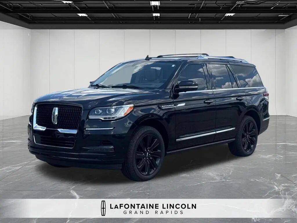 2022 Lincoln Navigator Reserve — photo 1 of 13