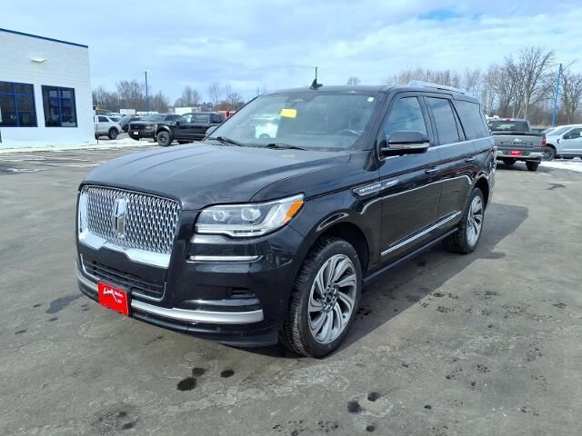 2022 Lincoln Navigator Reserve — photo 1 of 12