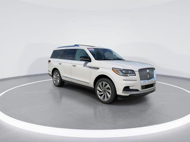 2022 Lincoln Navigator Reserve — photo 1 of 2