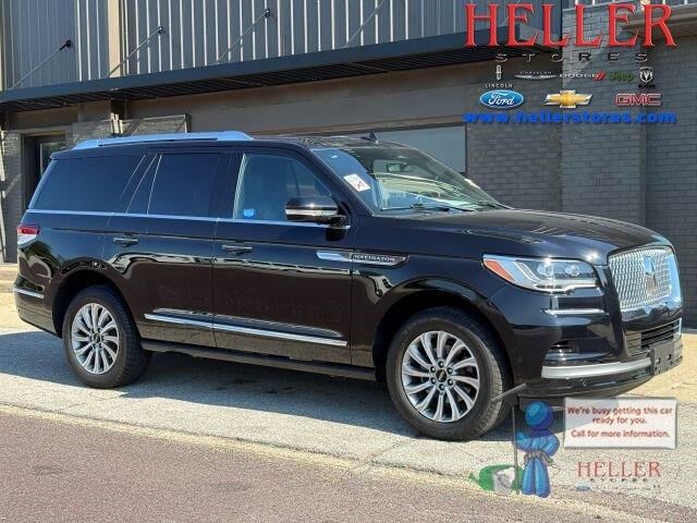 2023 Lincoln Navigator Standard — photo 1 of 13