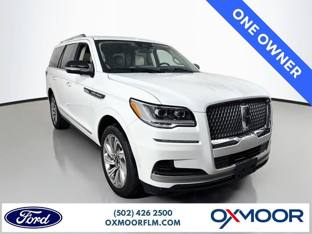 2024 Lincoln Navigator Premiere — photo 1 of 1