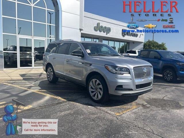 2024 Lincoln Navigator Premiere — photo 1 of 3