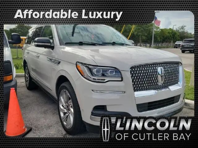 2024 Lincoln Navigator Premiere