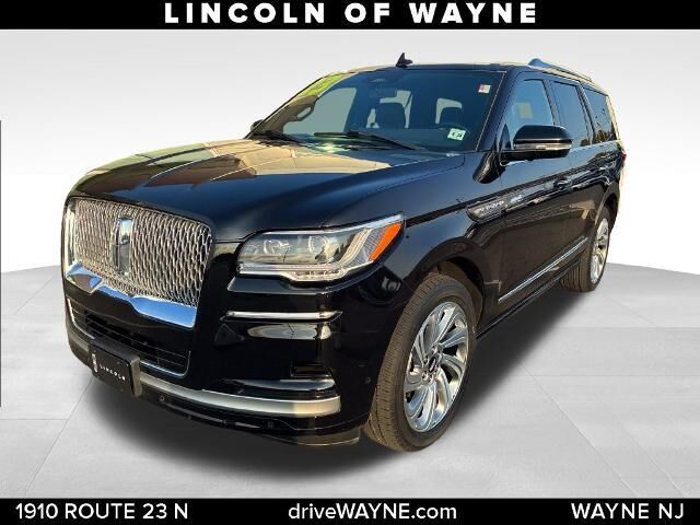 2023 Lincoln Navigator Standard