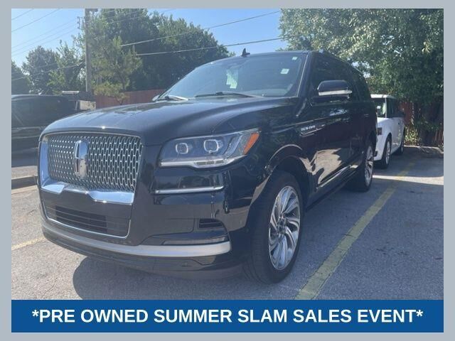 2022 Lincoln Navigator Standard